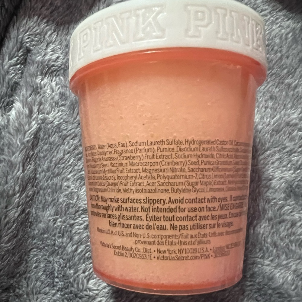 Victorias Secret PINK Berry Body Scrub Exfoliator - Picture 2 of 3